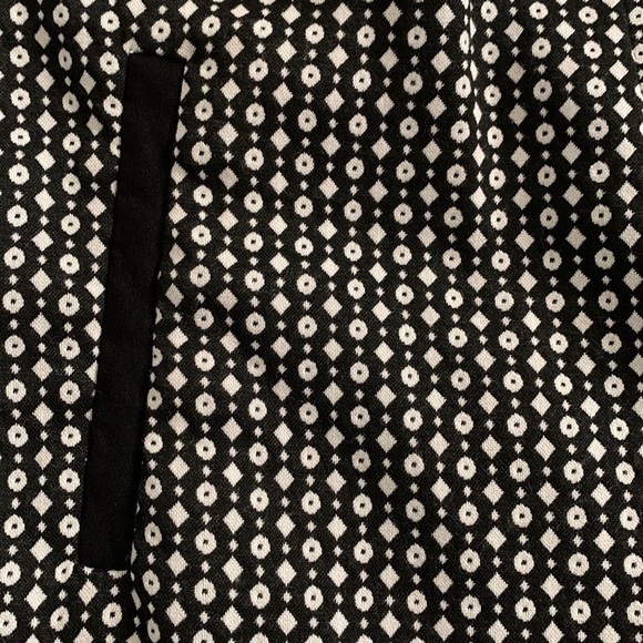 Mosaic & Co. Black and White Print Skinny Pants - Picture 6 of 12